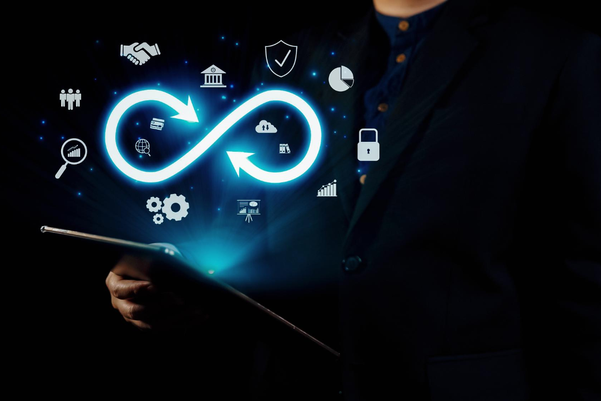 Eximietas Design Acquires R2M2